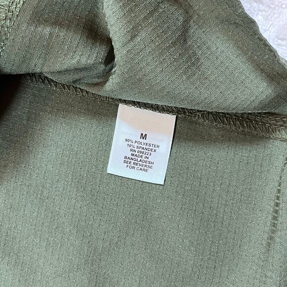 Magellan Outdoors Men's Lightweight Ripstop Button Down Long Sleeve Shirt Sz Md - Picture 3 of 6